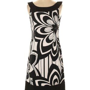 Connected Apparel Size 6 Cocktail dress